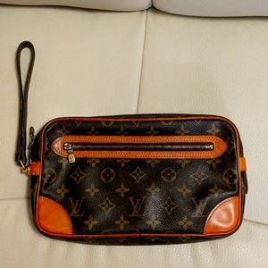Authentic Louis Vuitton Monogram Wristlet
